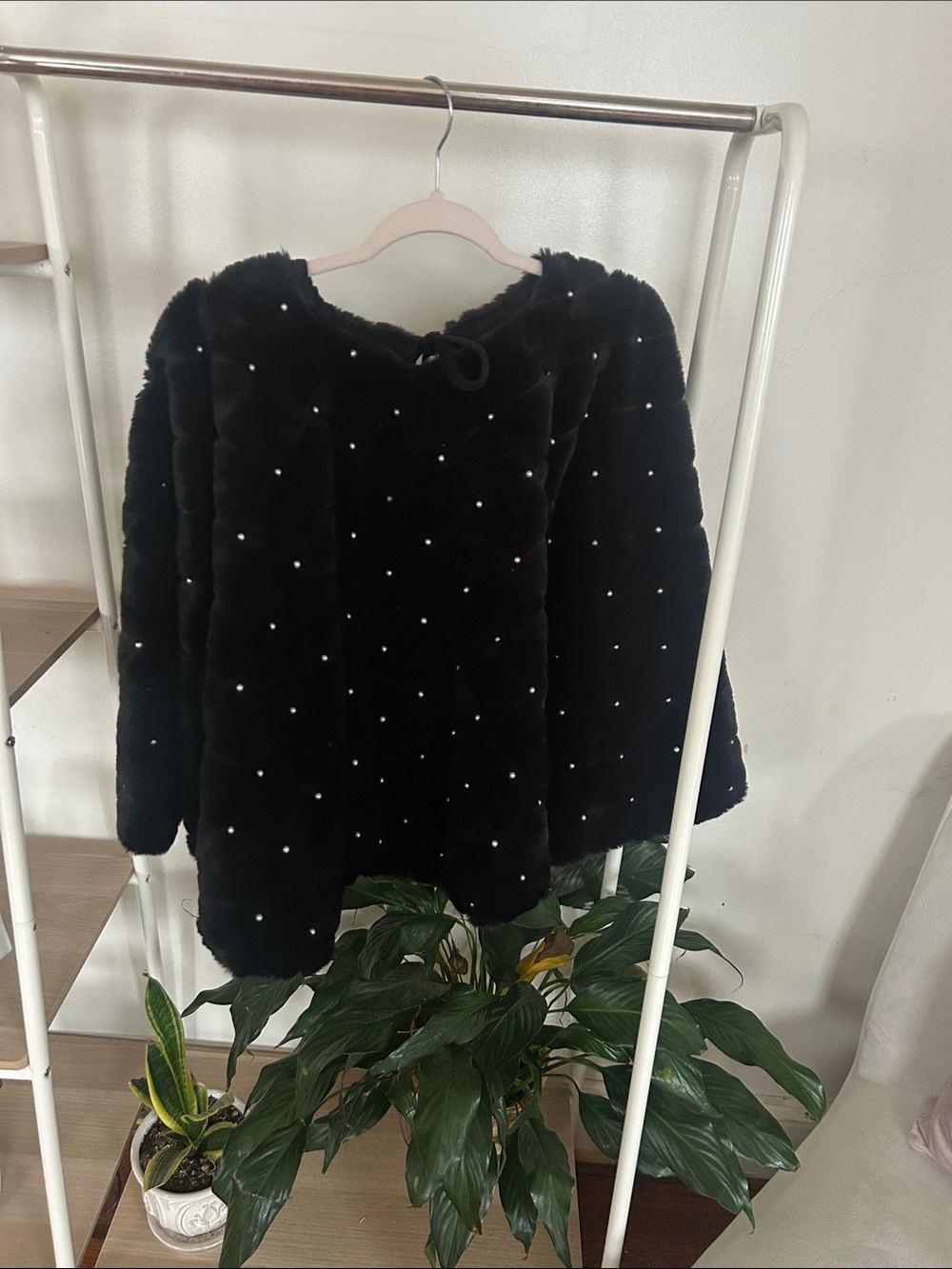 Cupcakes & Cashmere Black Faux Fur Tree Skirt with Pearl Studs